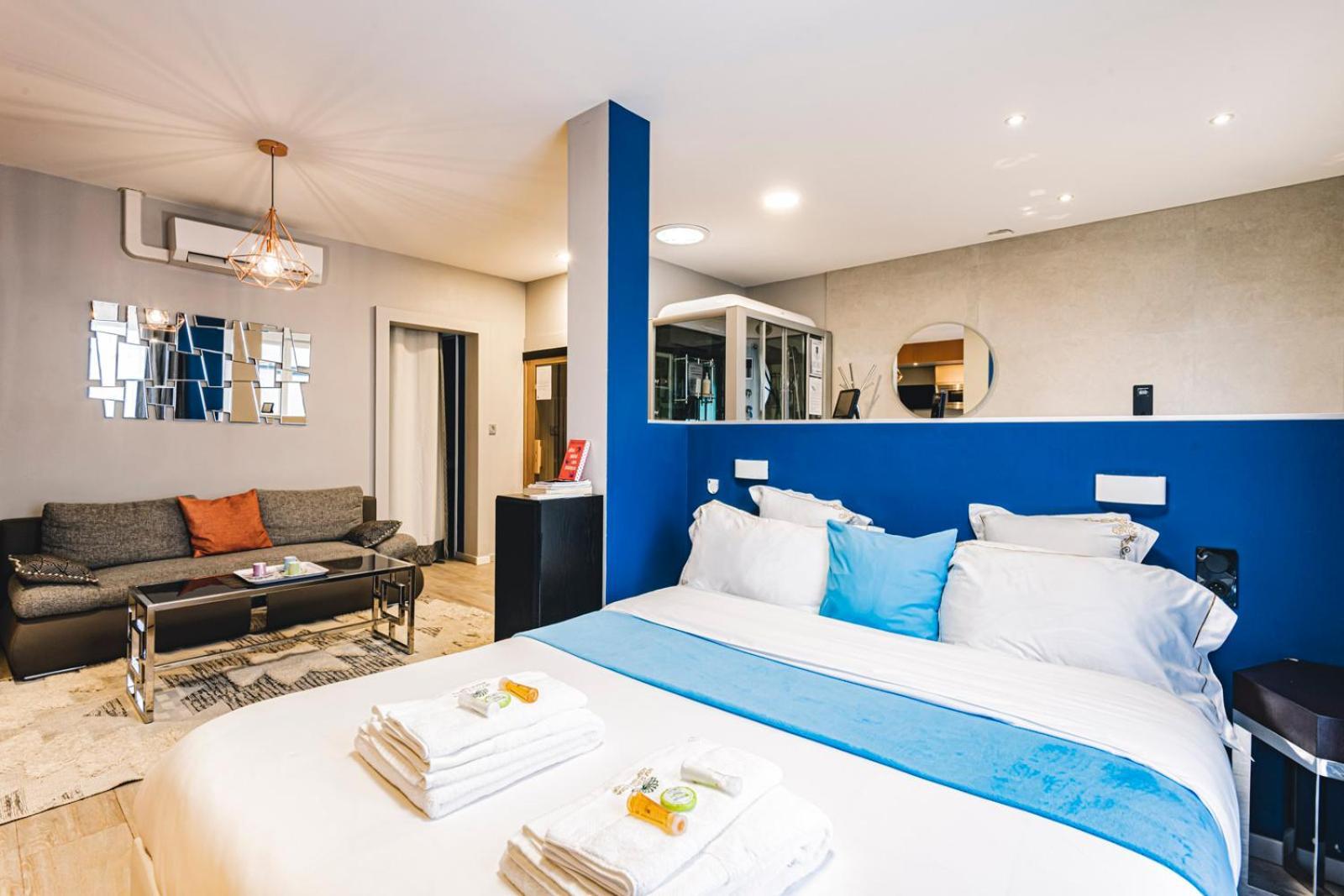 Mv Suite & Spa Reims Exteriör bild